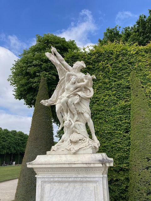 Statue